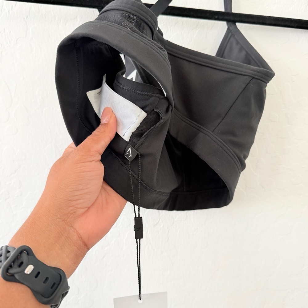 Gymshark Black Sports Bra with Crossback Straps - Picture 9 of 9